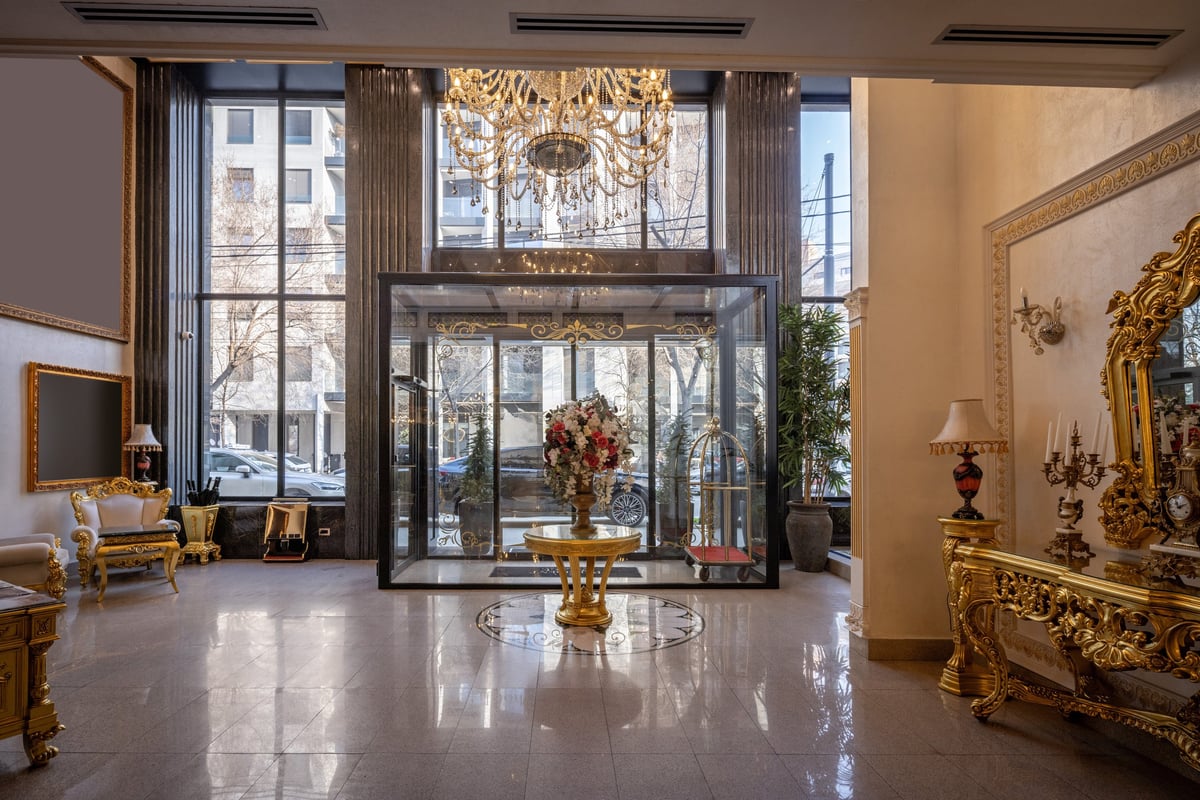 Zarafa Hotel — Hospitality